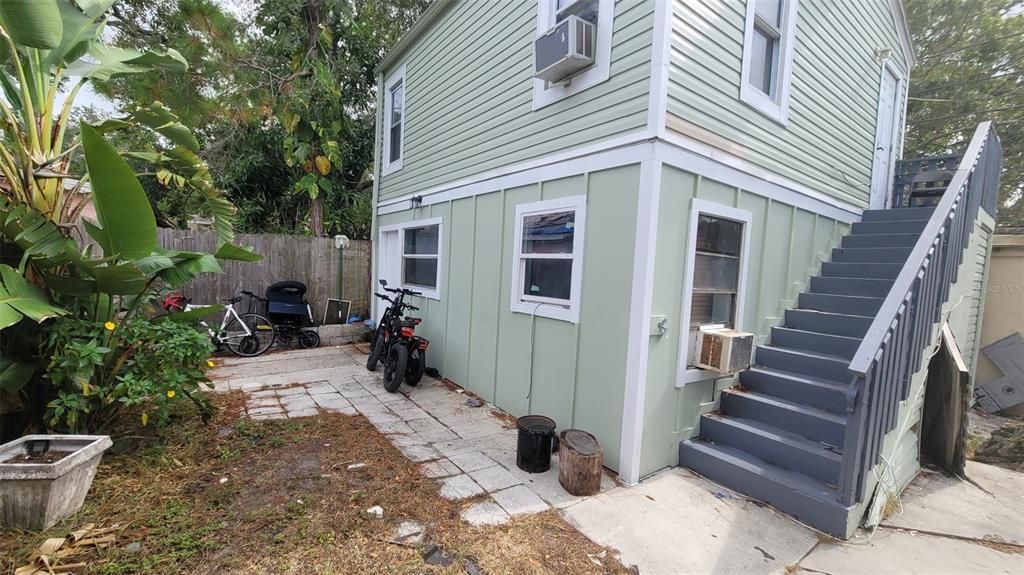 For Sale: $790,000 (12 beds, 0 baths, 882 Square Feet)