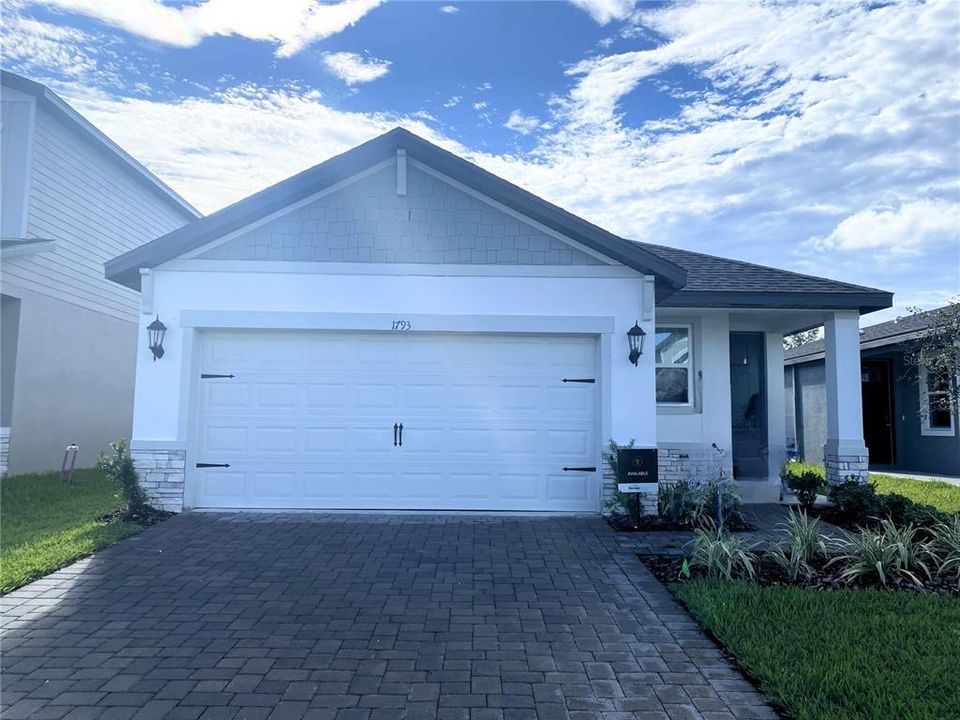 最近售出: $325,000 (3 贝兹, 2 浴室, 1513 平方英尺)