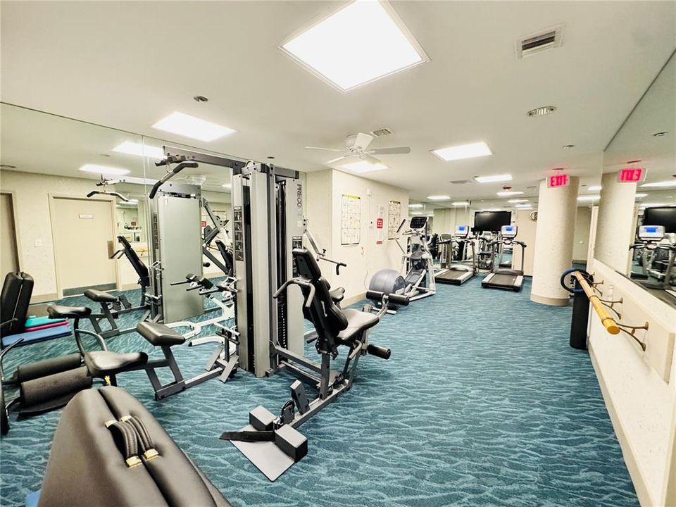 For Sale: $1,499,000 (2 beds, 2 baths, 1602 Square Feet)