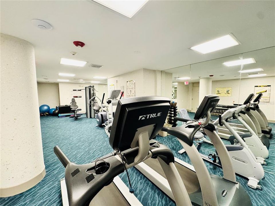 For Sale: $1,499,000 (2 beds, 2 baths, 1602 Square Feet)