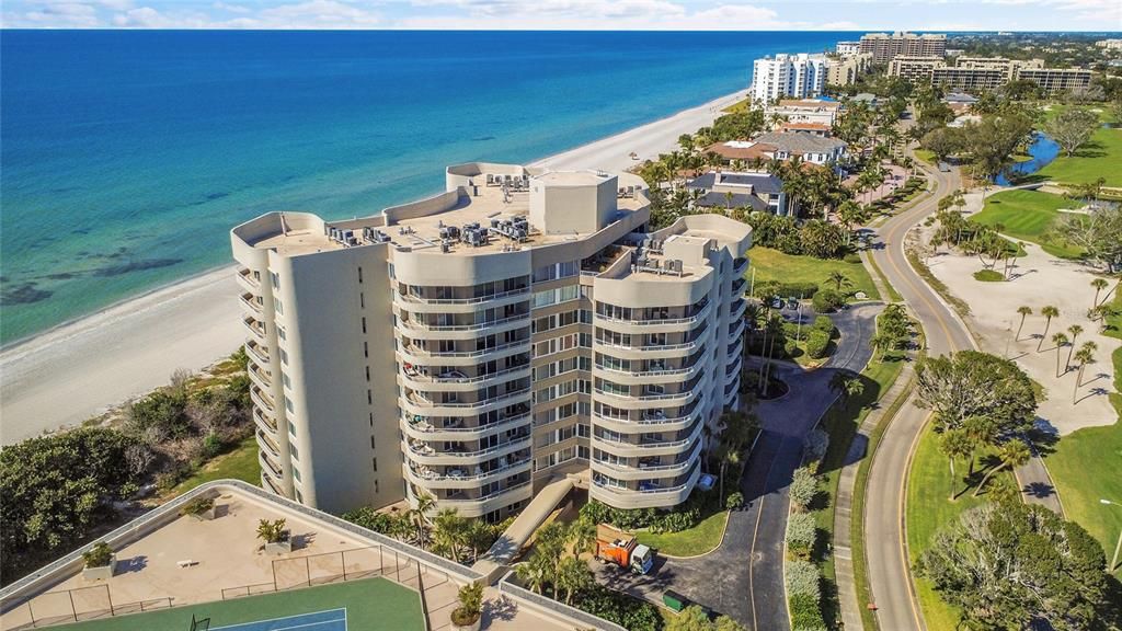 For Sale: $1,499,000 (2 beds, 2 baths, 1602 Square Feet)