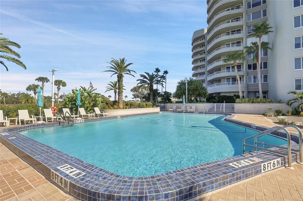 For Sale: $1,499,000 (2 beds, 2 baths, 1602 Square Feet)