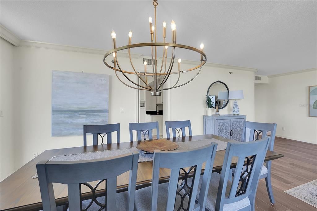 For Sale: $1,499,000 (2 beds, 2 baths, 1602 Square Feet)