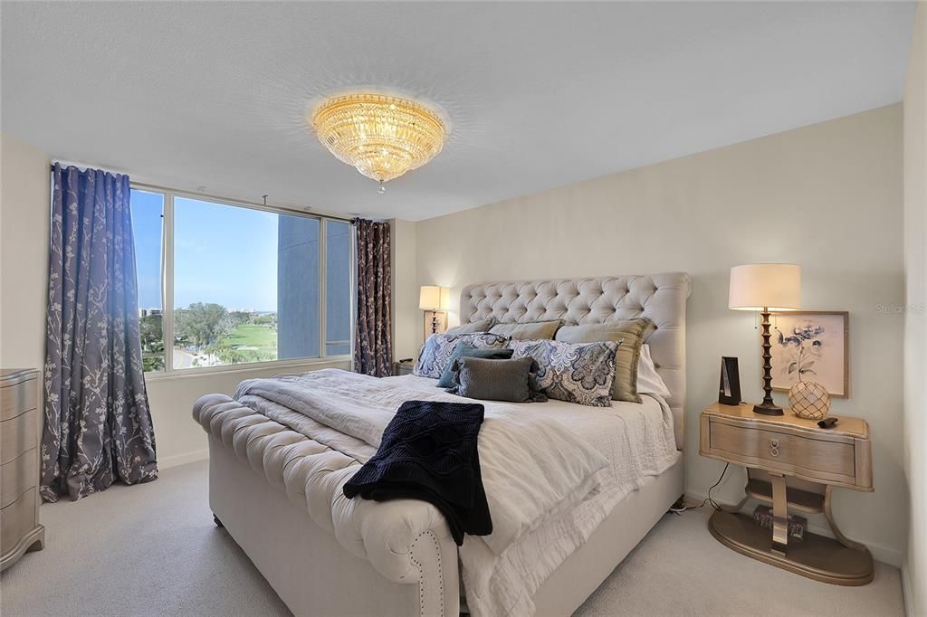 For Sale: $1,499,000 (2 beds, 2 baths, 1602 Square Feet)