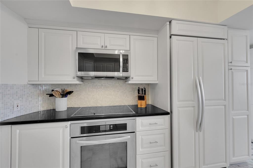 For Sale: $1,499,000 (2 beds, 2 baths, 1602 Square Feet)