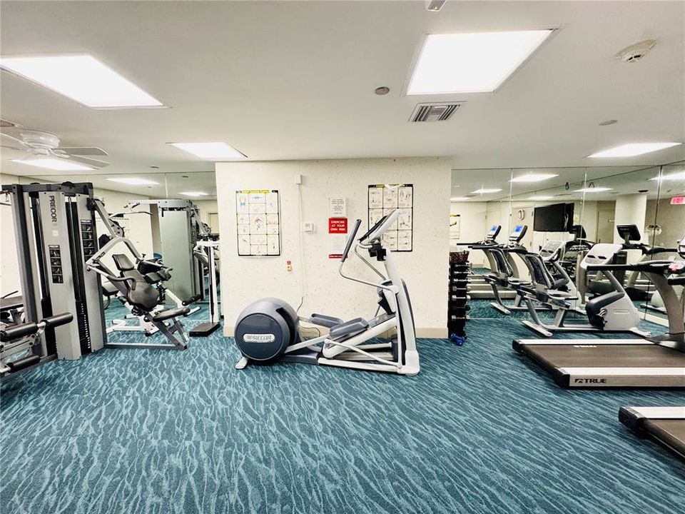 For Sale: $1,499,000 (2 beds, 2 baths, 1602 Square Feet)