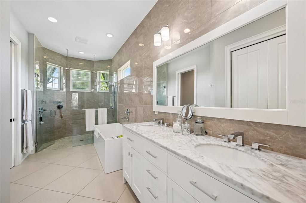 待售: $1,299,000 (3 贝兹, 3 浴室, 2320 平方英尺)