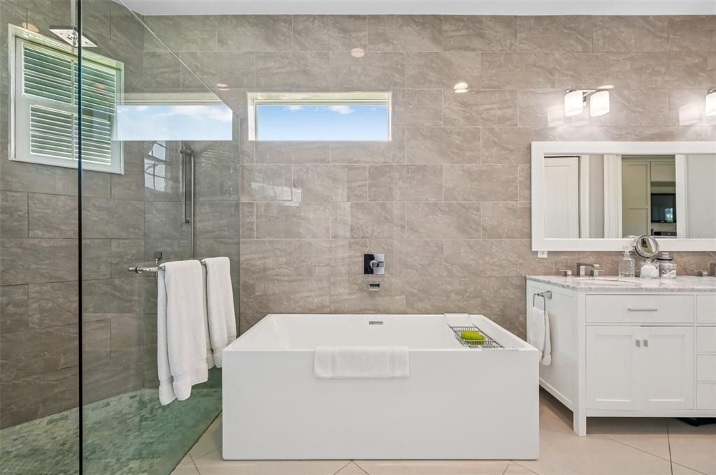 待售: $1,299,000 (3 贝兹, 3 浴室, 2320 平方英尺)