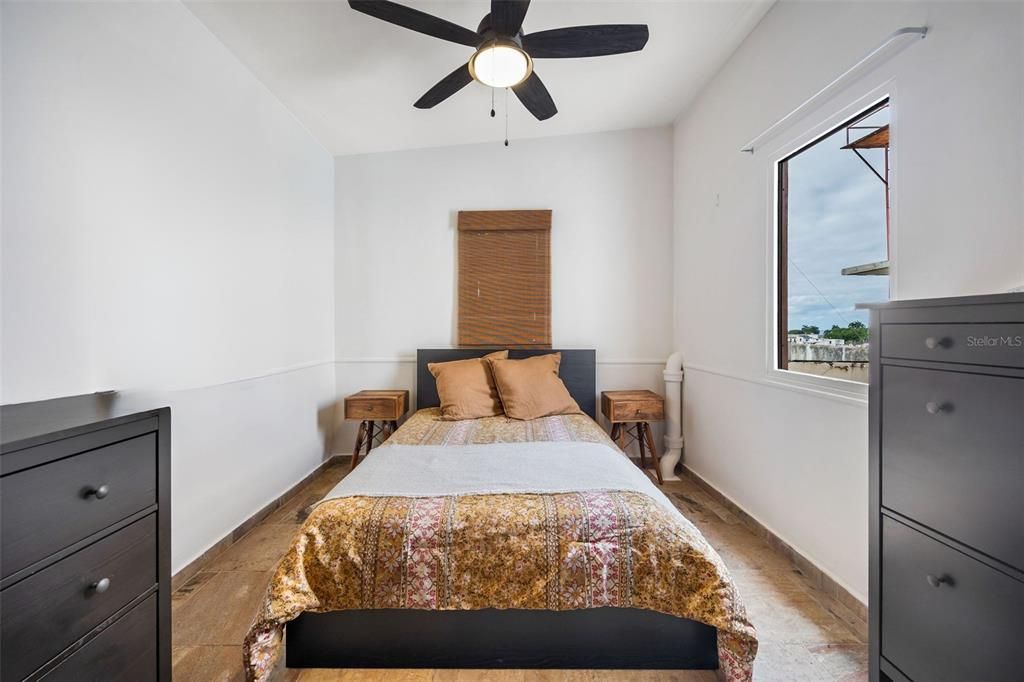 En Venta: $695,000 (1 camas, 1 baños, 1004 Pies cuadrados)