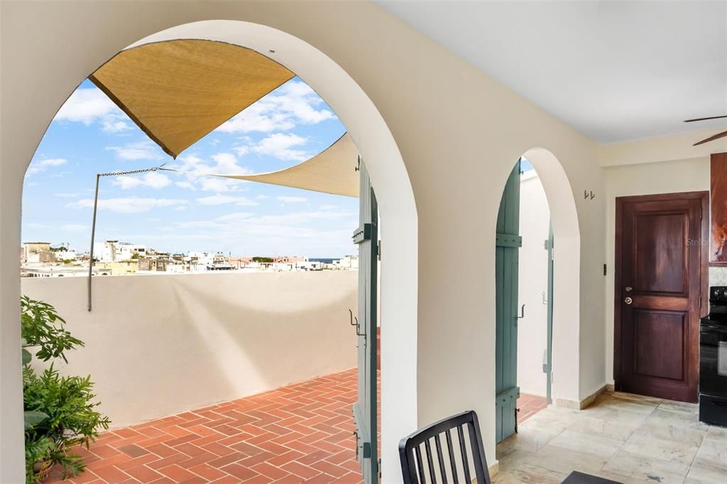 En Venta: $695,000 (1 camas, 1 baños, 1004 Pies cuadrados)