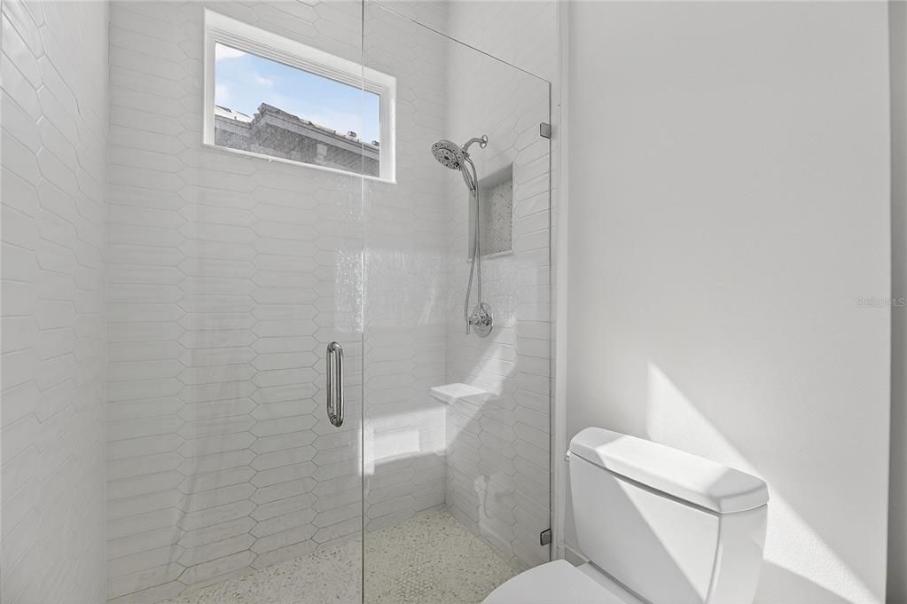 En Venta: $769,000 (4 camas, 3 baños, 2952 Pies cuadrados)