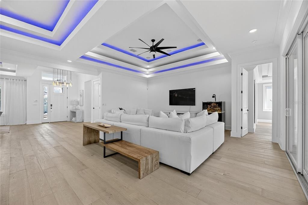 En Venta: $769,000 (4 camas, 3 baños, 2952 Pies cuadrados)