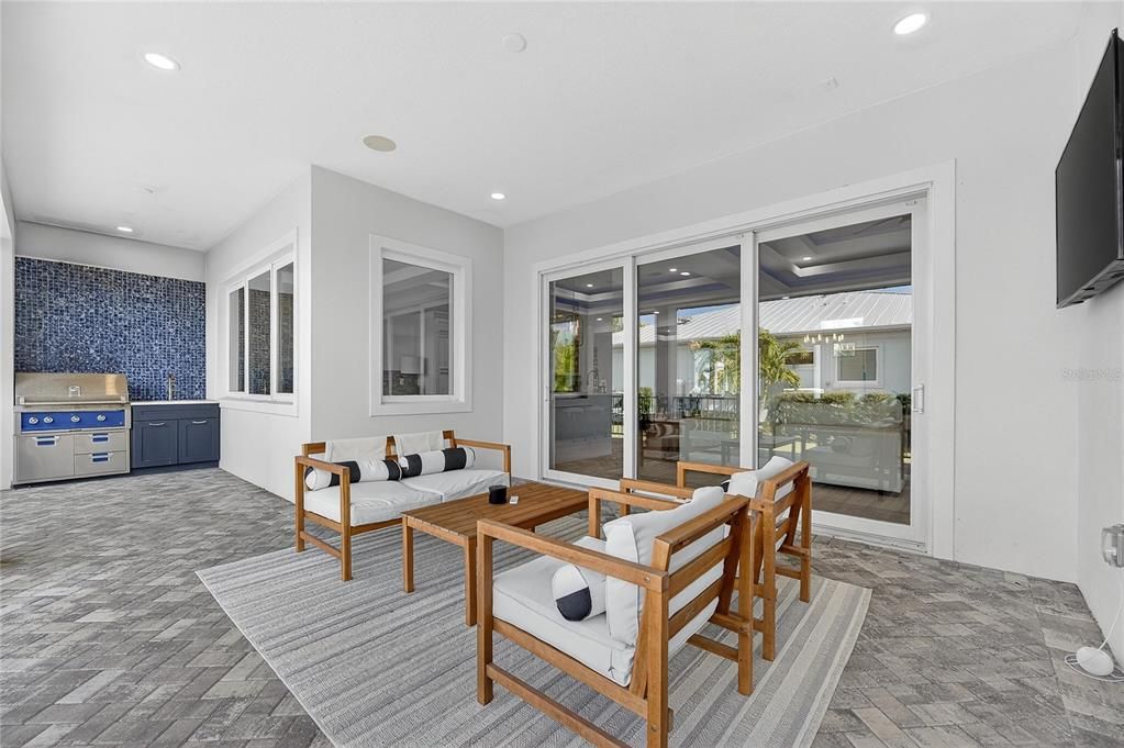 En Venta: $769,000 (4 camas, 3 baños, 2952 Pies cuadrados)