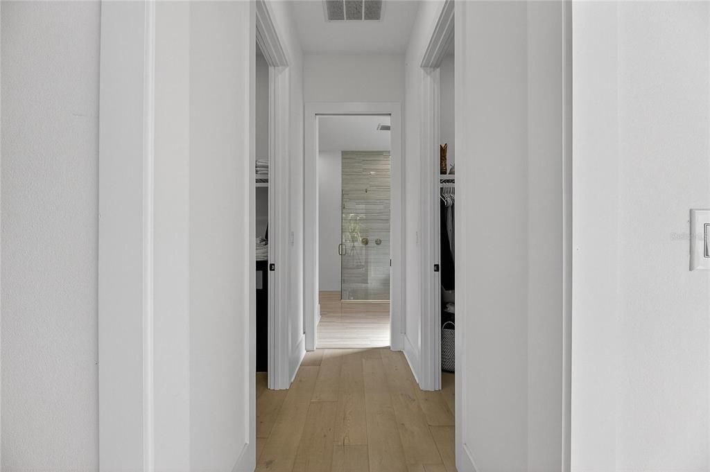 En Venta: $769,000 (4 camas, 3 baños, 2952 Pies cuadrados)