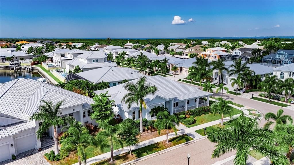 En Venta: $769,000 (4 camas, 3 baños, 2952 Pies cuadrados)