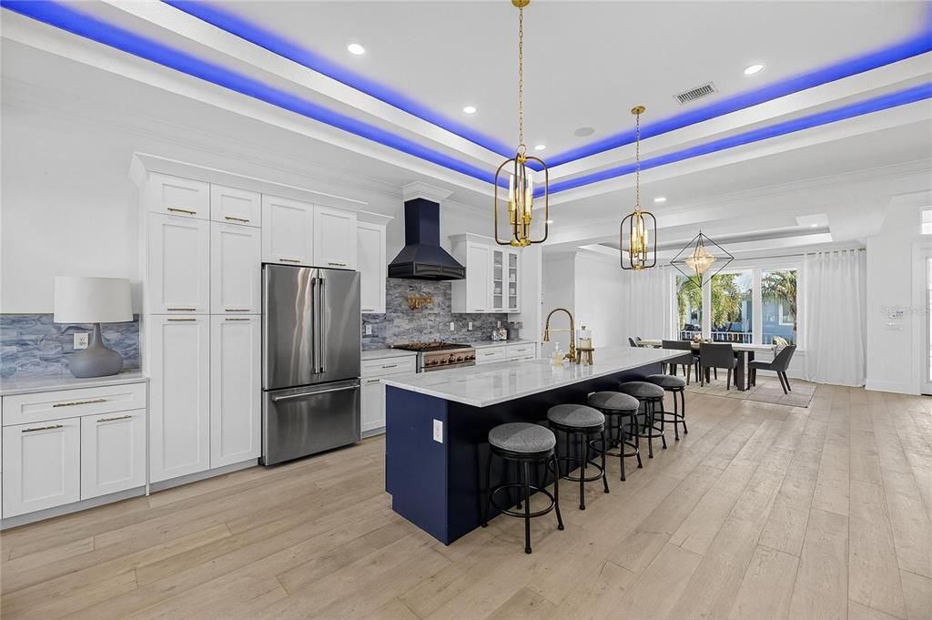 En Venta: $769,000 (4 camas, 3 baños, 2952 Pies cuadrados)