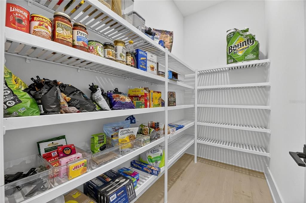 En Venta: $769,000 (4 camas, 3 baños, 2952 Pies cuadrados)