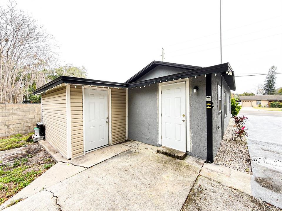 На продажу: $224,999 (2 спален, 2 ванн, 770 Квадратных фут)