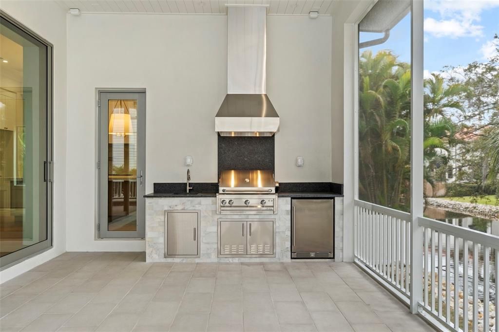 For Sale: $3,395,000 (5 beds, 5 baths, 5197 Square Feet)