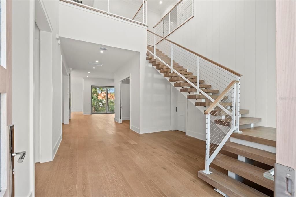 For Sale: $3,395,000 (5 beds, 5 baths, 5197 Square Feet)