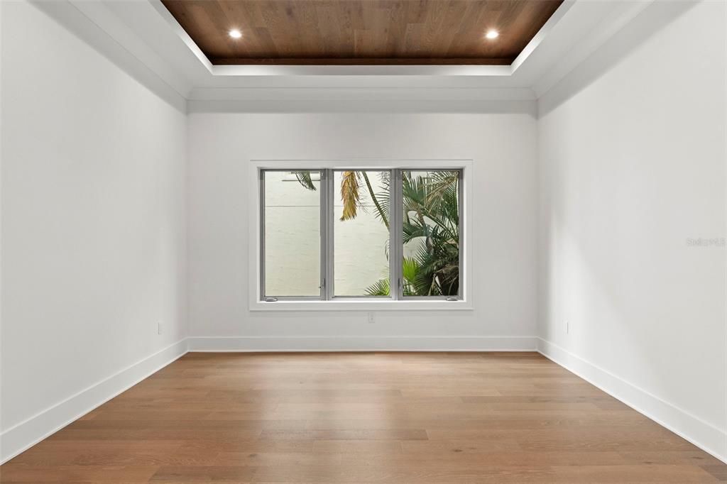 For Sale: $3,395,000 (5 beds, 5 baths, 5197 Square Feet)