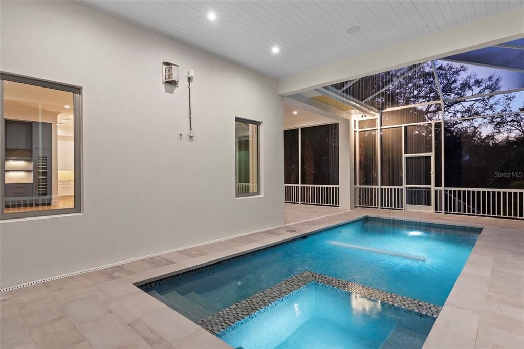 For Sale: $3,395,000 (5 beds, 5 baths, 5197 Square Feet)
