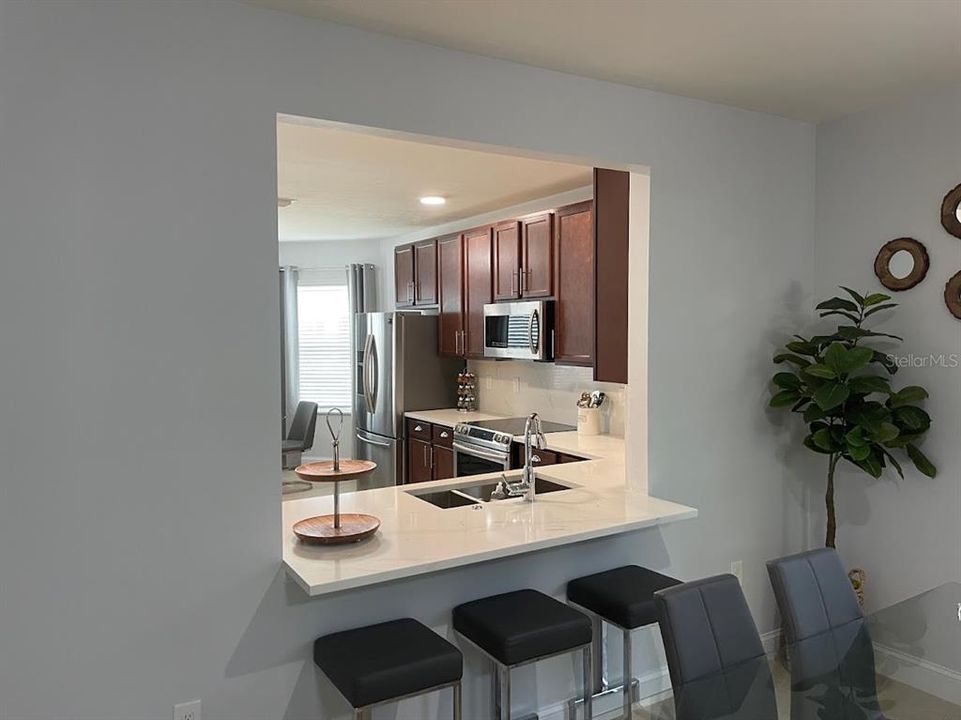 For Rent: $2,995 (3 beds, 2 baths, 1736 Square Feet)