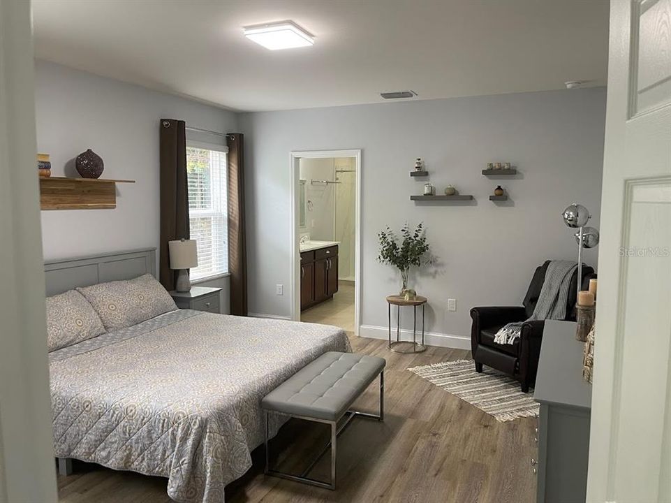 For Rent: $2,995 (3 beds, 2 baths, 1736 Square Feet)