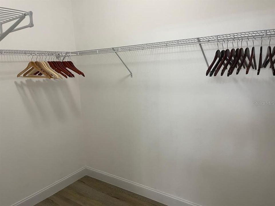 For Rent: $2,995 (3 beds, 2 baths, 1736 Square Feet)