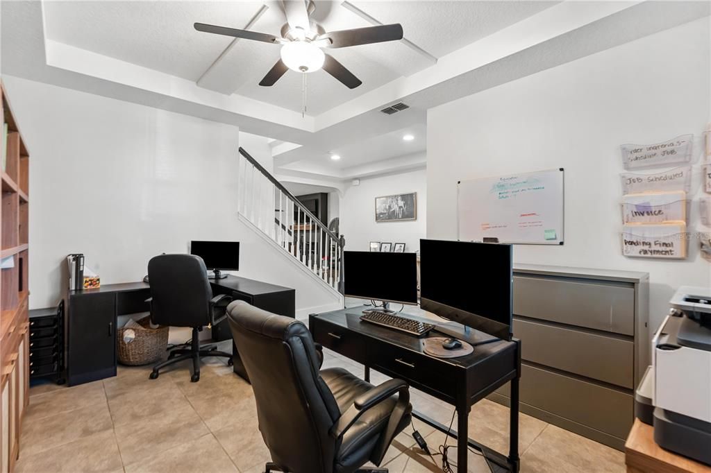 En Venta: $595,000 (5 camas, 3 baños, 3040 Pies cuadrados)