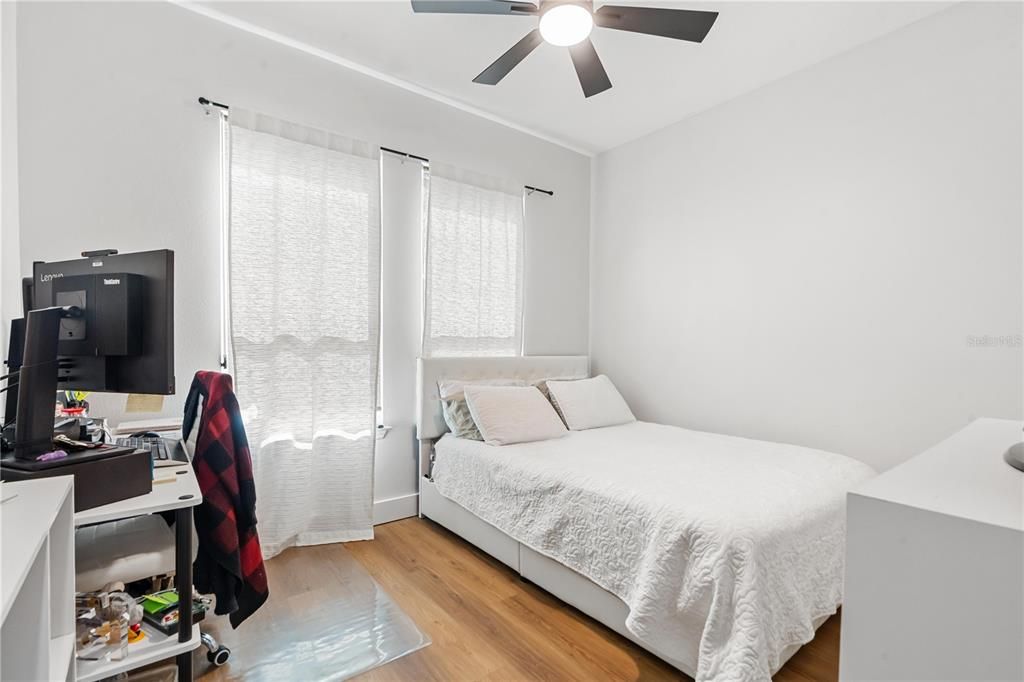 En Venta: $595,000 (5 camas, 3 baños, 3040 Pies cuadrados)