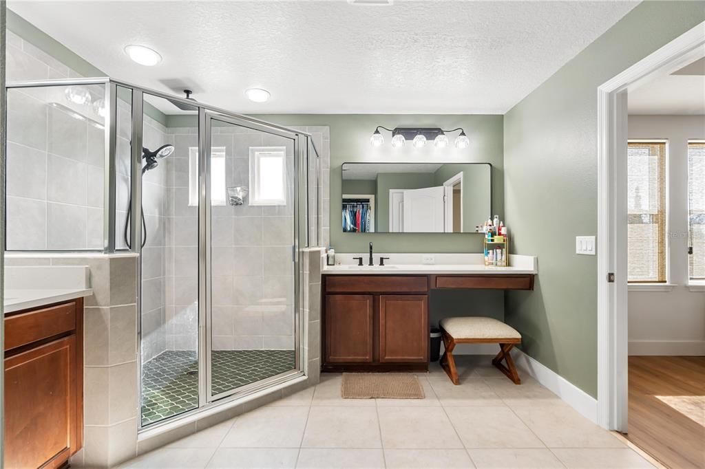 En Venta: $595,000 (5 camas, 3 baños, 3040 Pies cuadrados)