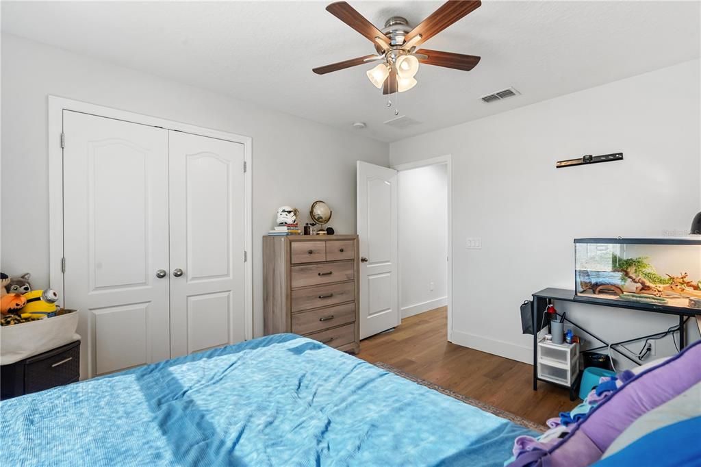 En Venta: $595,000 (5 camas, 3 baños, 3040 Pies cuadrados)