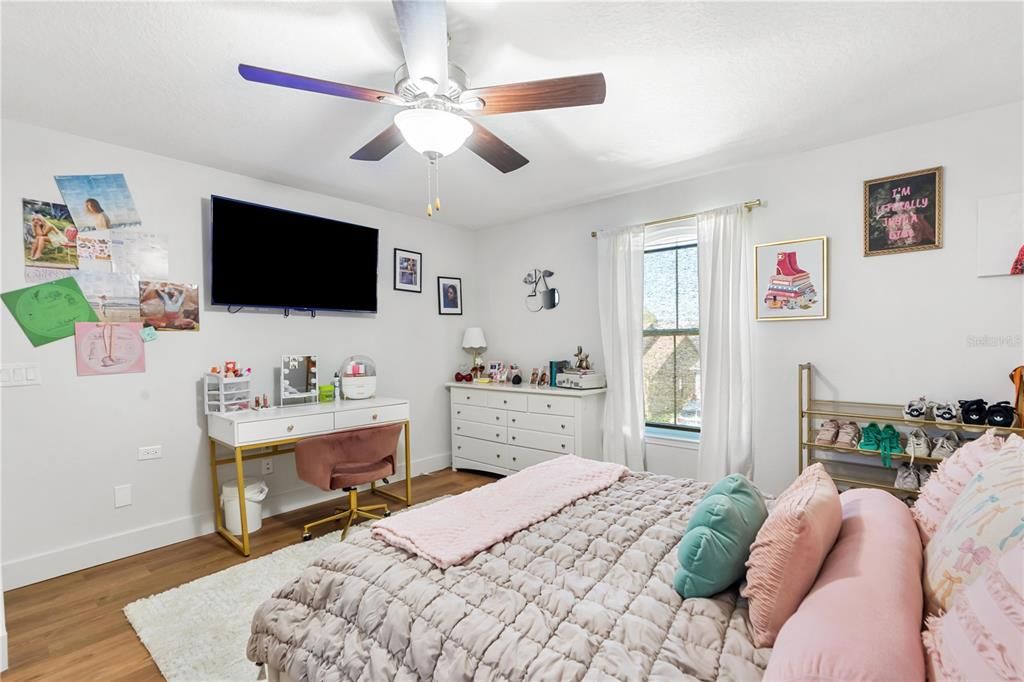 En Venta: $595,000 (5 camas, 3 baños, 3040 Pies cuadrados)