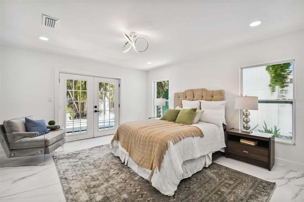 For Rent: $5,500 (3 beds, 3 baths, 1595 Square Feet)