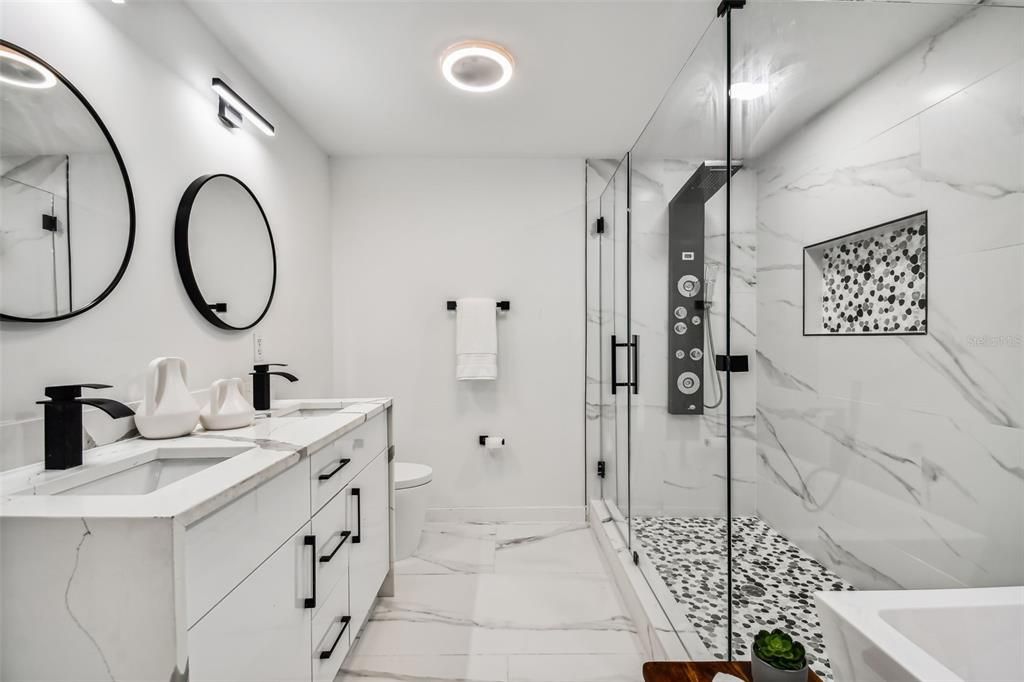 For Rent: $5,500 (3 beds, 3 baths, 1595 Square Feet)