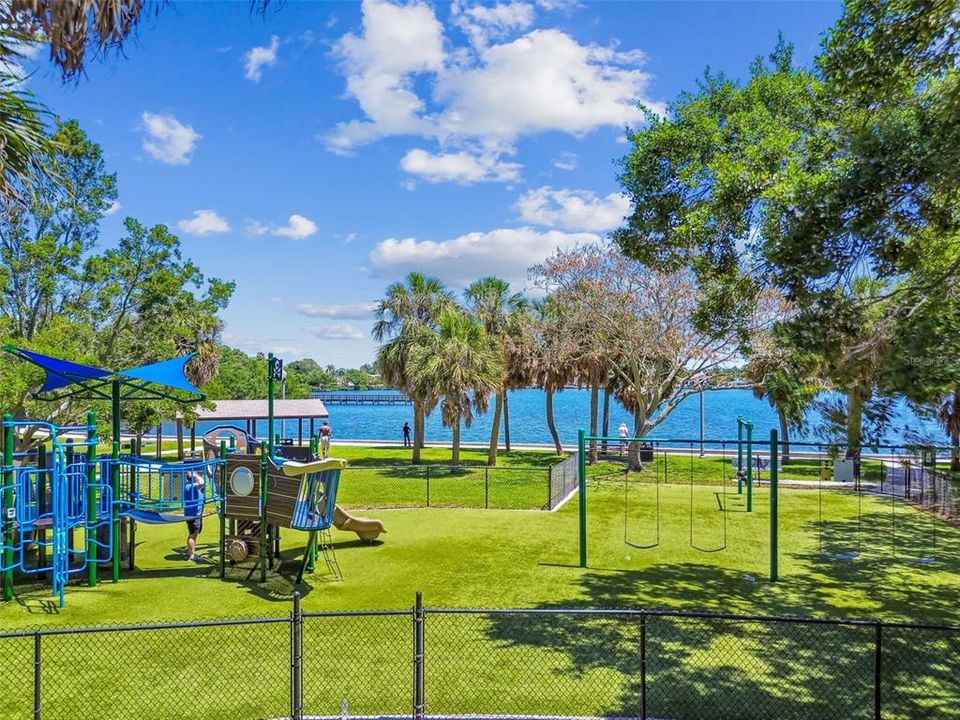 For Rent: $5,500 (3 beds, 3 baths, 1595 Square Feet)