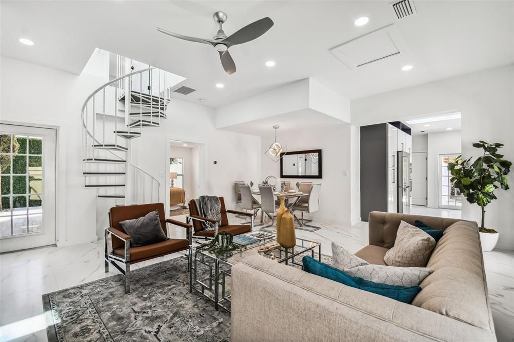 For Rent: $5,500 (3 beds, 3 baths, 1595 Square Feet)