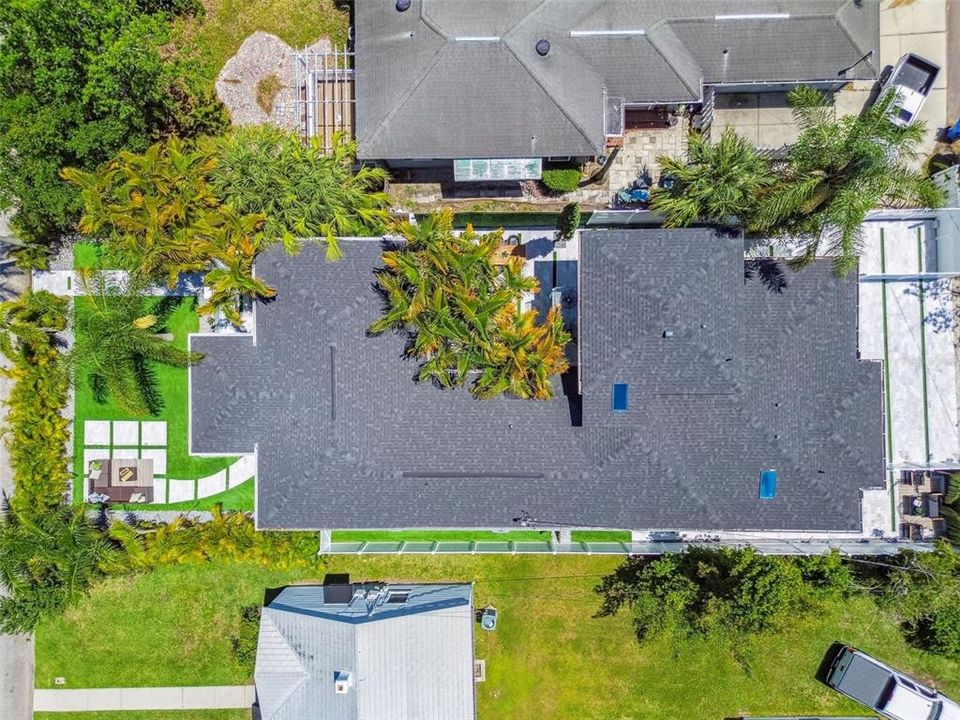 For Rent: $5,500 (3 beds, 3 baths, 1595 Square Feet)