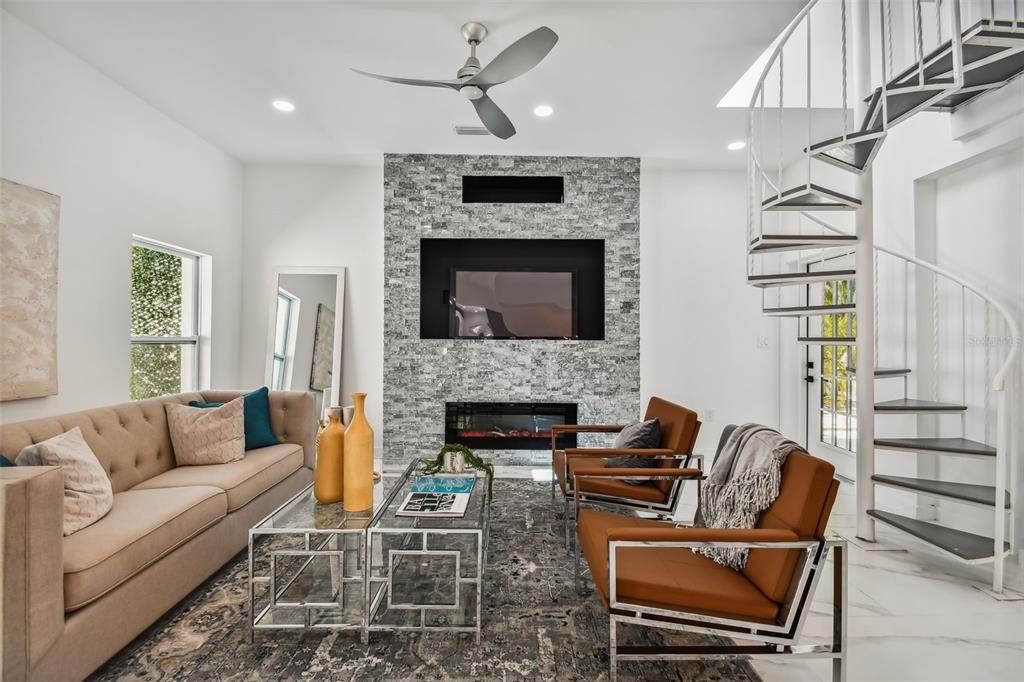 For Rent: $5,500 (3 beds, 3 baths, 1595 Square Feet)