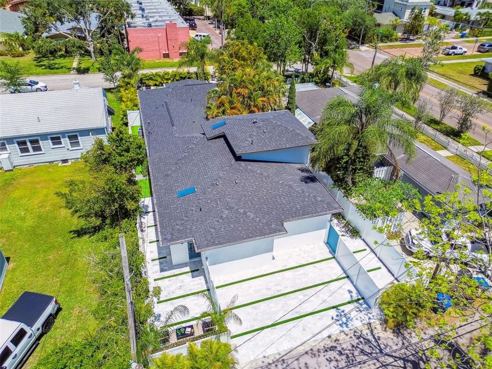 For Rent: $5,500 (3 beds, 3 baths, 1595 Square Feet)