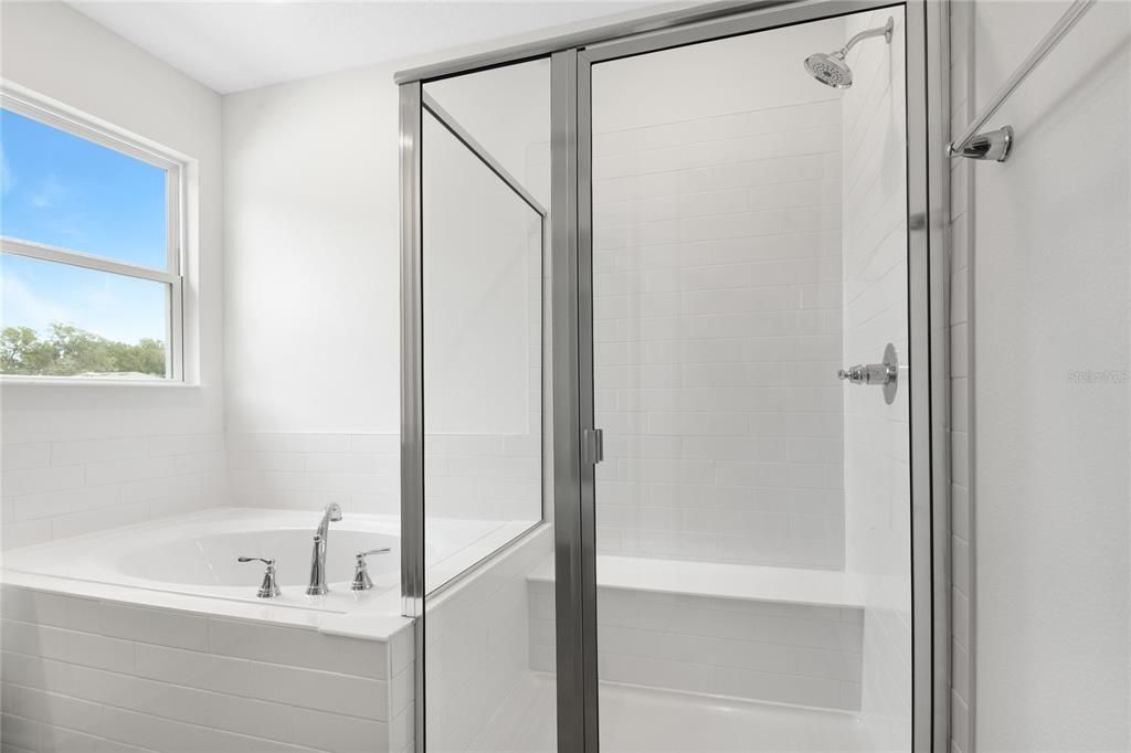 En Venta: $399,950 (4 camas, 3 baños, 2090 Pies cuadrados)