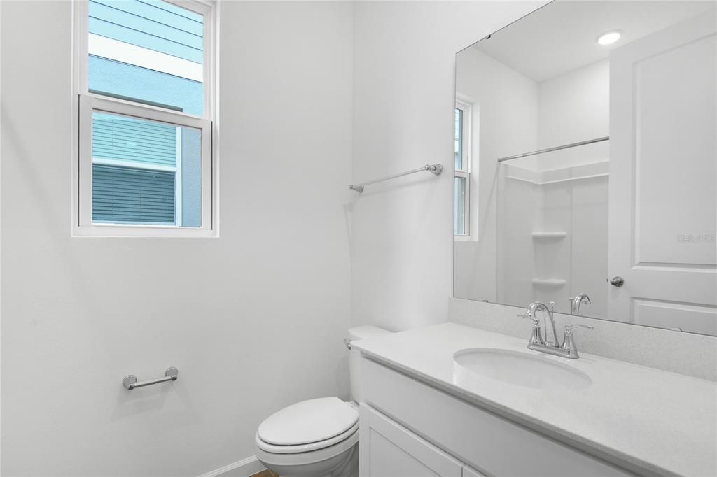 En Venta: $399,950 (4 camas, 3 baños, 2090 Pies cuadrados)