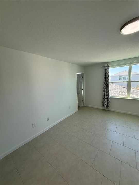 出租: $2,690 (3 贝兹, 2 浴室, 1896 平方英尺)