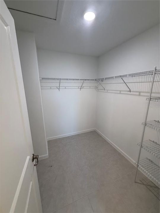 出租: $2,690 (3 贝兹, 2 浴室, 1896 平方英尺)