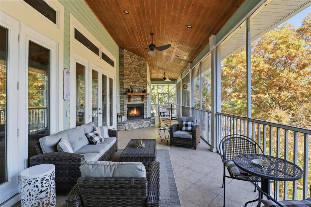 На продажу: $800,000 (3 спален, 2 ванн, 2088 Квадратных фут)