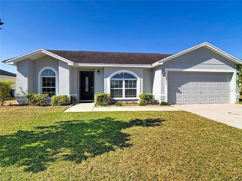 For Sale: $309,900 (3 beds, 2 baths, 1252 Square Feet)