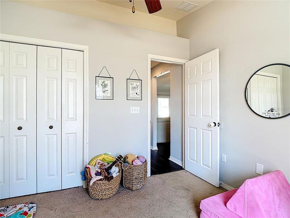 For Sale: $309,900 (3 beds, 2 baths, 1252 Square Feet)