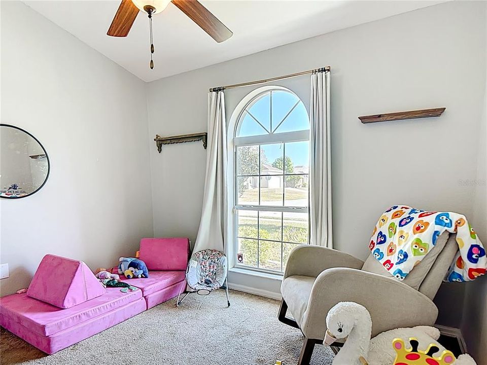 For Sale: $309,900 (3 beds, 2 baths, 1252 Square Feet)