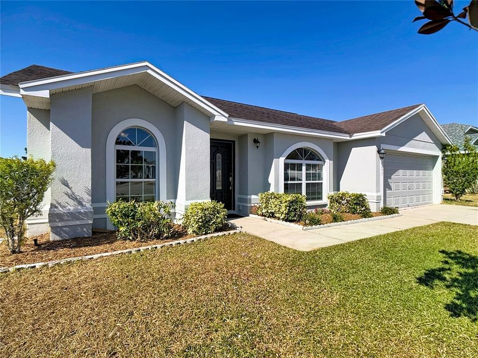 For Sale: $309,900 (3 beds, 2 baths, 1252 Square Feet)